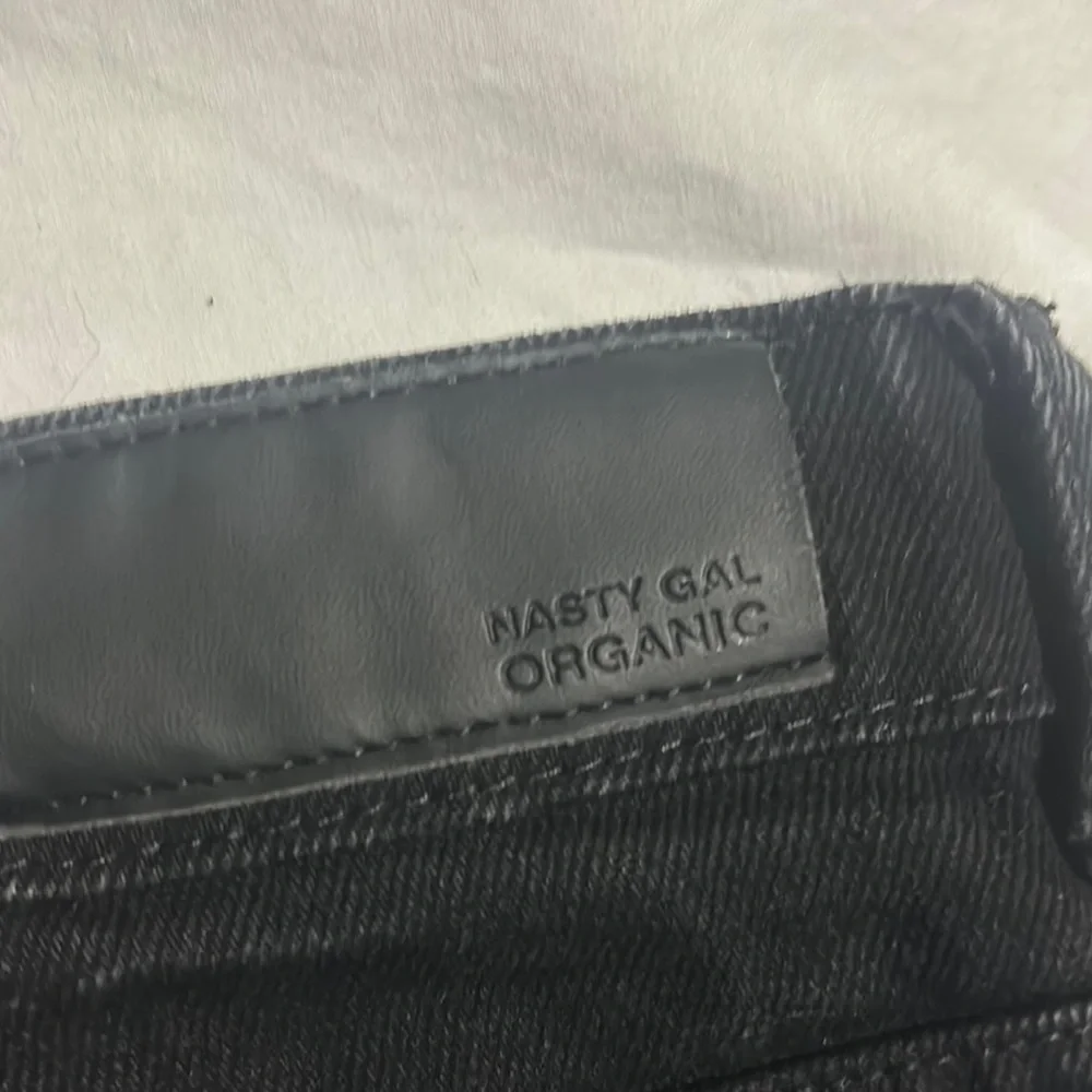 Nasty Gal Women's Black High Waisted Mom Denim Shorts Size 0 - Picture 5 of 5